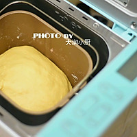 小朋友指定要吃的南瓜小餐包的做法图解3