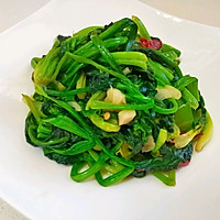 炒菠菜的做法图解1