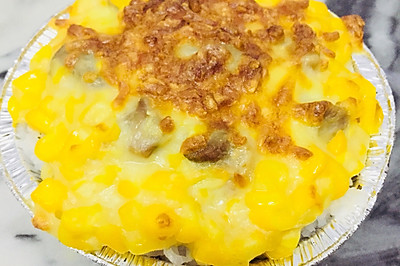 港式粟米肉粒焗饭。