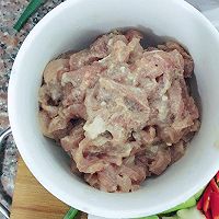 青椒炒肉的做法图解4