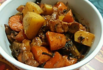 土豆胡萝卜梅干菜红烧肉的做法