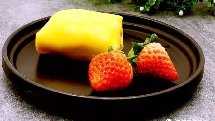 草莓班戟