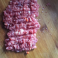 胡萝卜肉沫粥的做法图解2