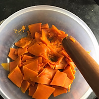 南瓜红豆馅馒头的做法图解1