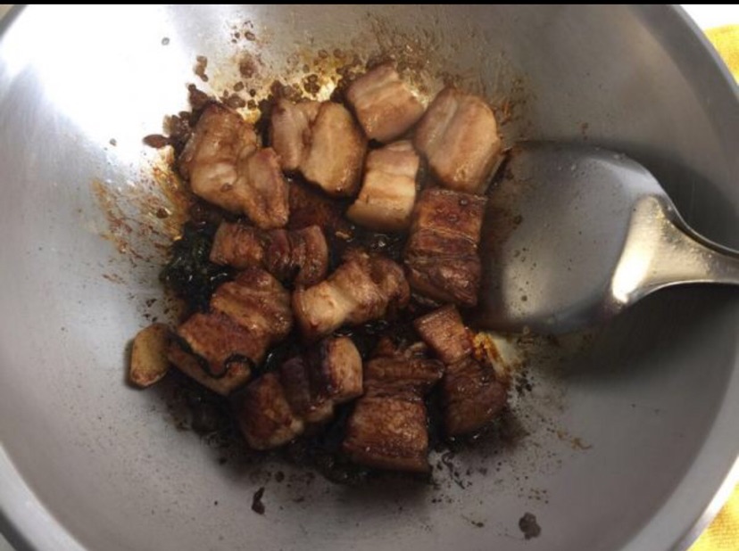 鹌鹑蛋红烧肉#金龙鱼外婆香小榨菜籽油#的做法图解5