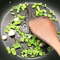 一人食•快手•lili分明的扁豆角鲜虾炒饭的做法图解3