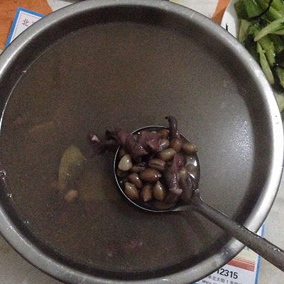 花生猪肚汤
