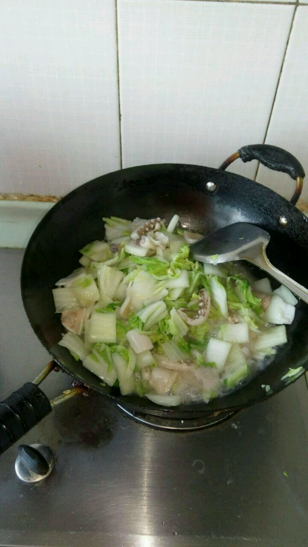 鱿鱼炖白菜的做法图解6