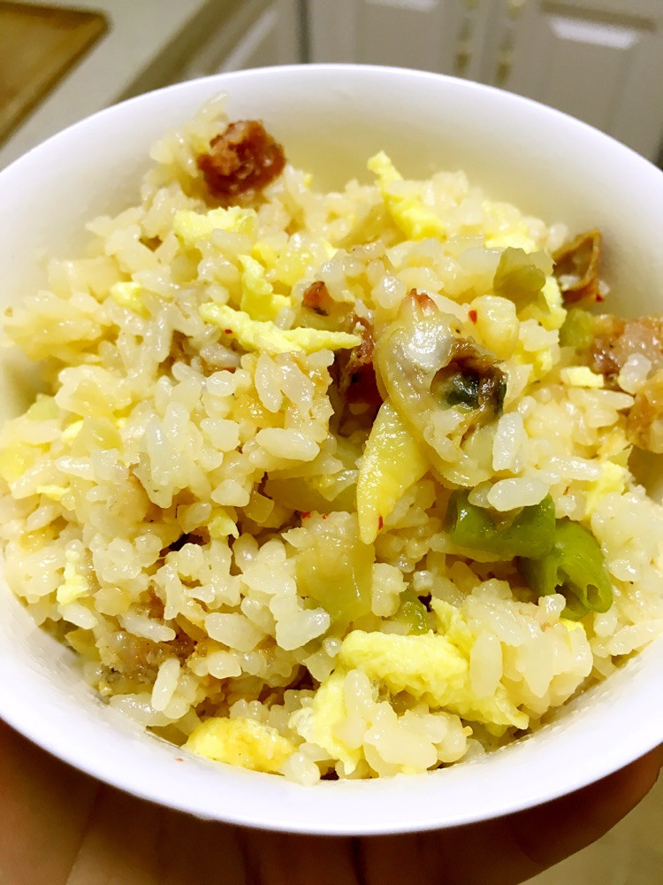 电饭煲炒饭的做法