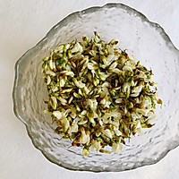 春天必吃‼️槐花鸡蛋饼的做法图解1