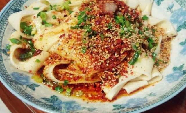 懒人油泼面