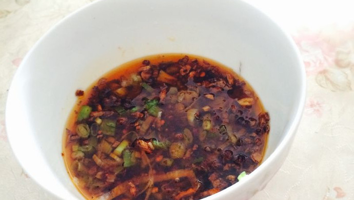 饺子蘸酱