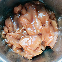 减脂餐—剪鸡胸肉的做法图解1