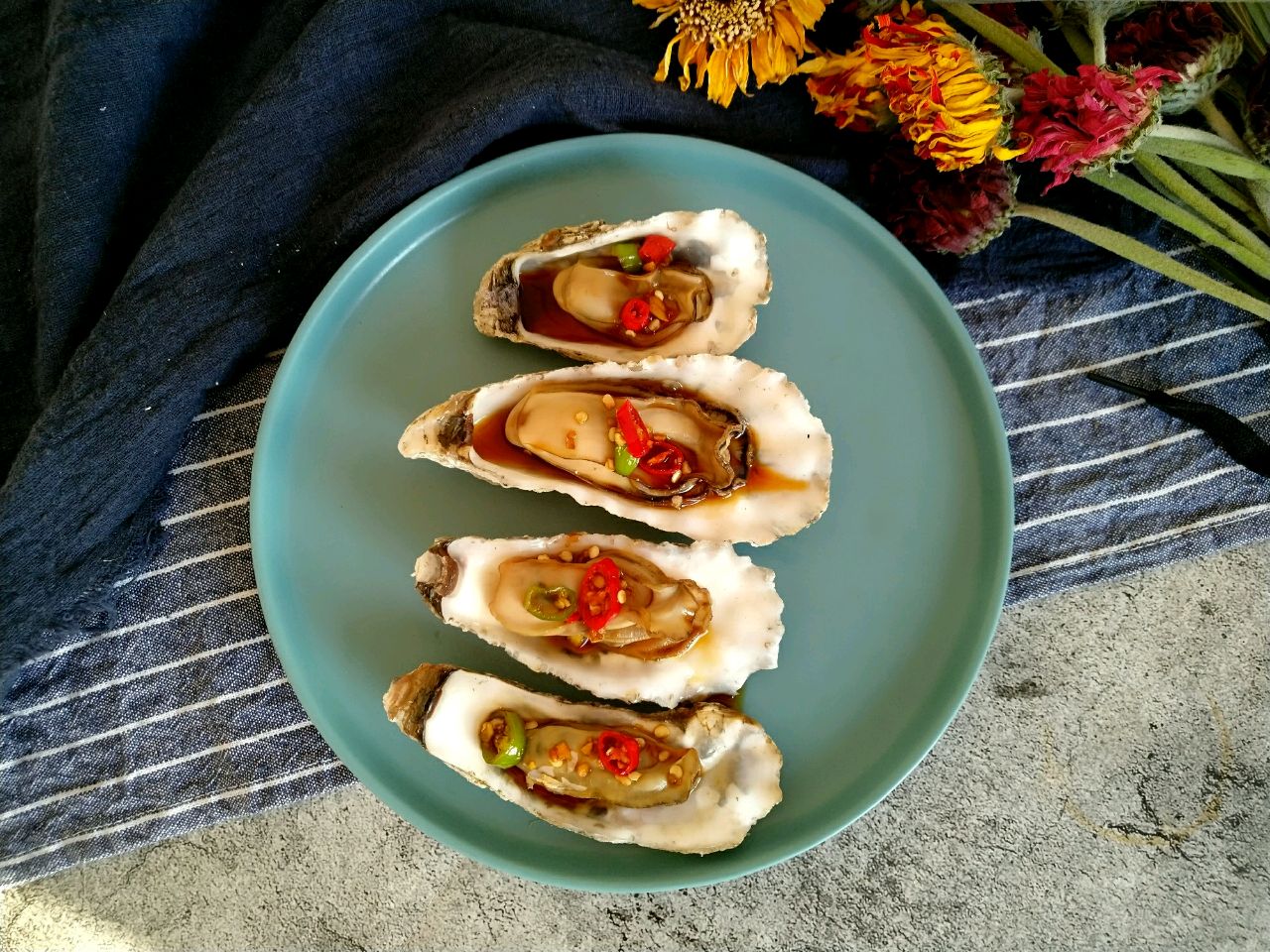 Oyster with home cooking sauce