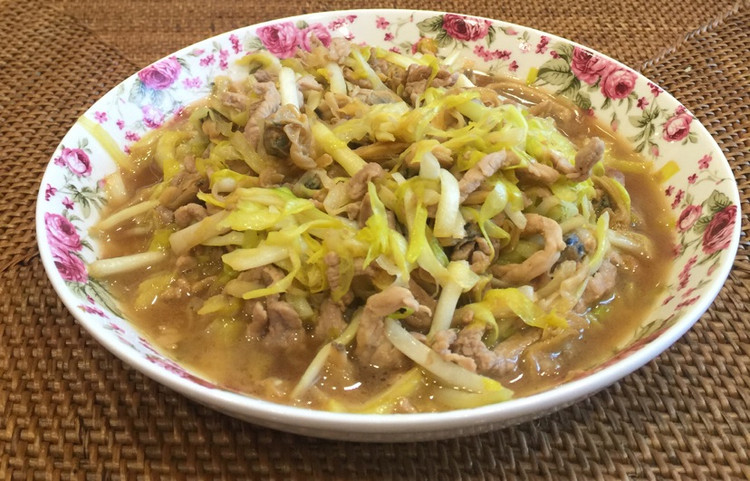 韭黄蛤蜊炒肉丝的做法