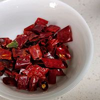 地道的特色鱼-酸豇豆黄辣丁的做法图解3