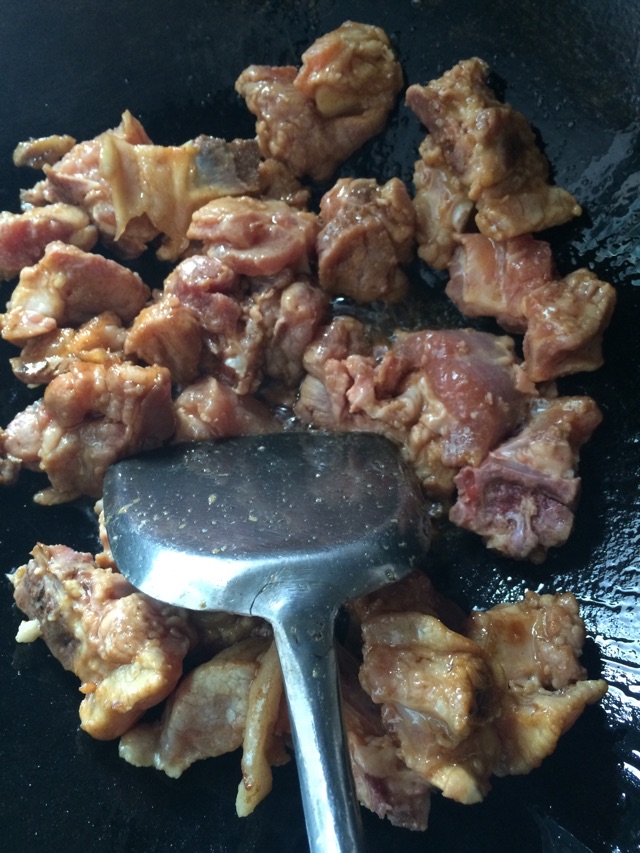 土豆烧排骨的做法图解4