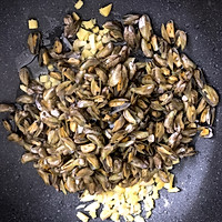 ［下酒菜]薄荷炒薄壳/海瓜子的做法图解10