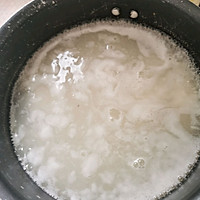 米酒汤圆蛋花汤的做法图解2