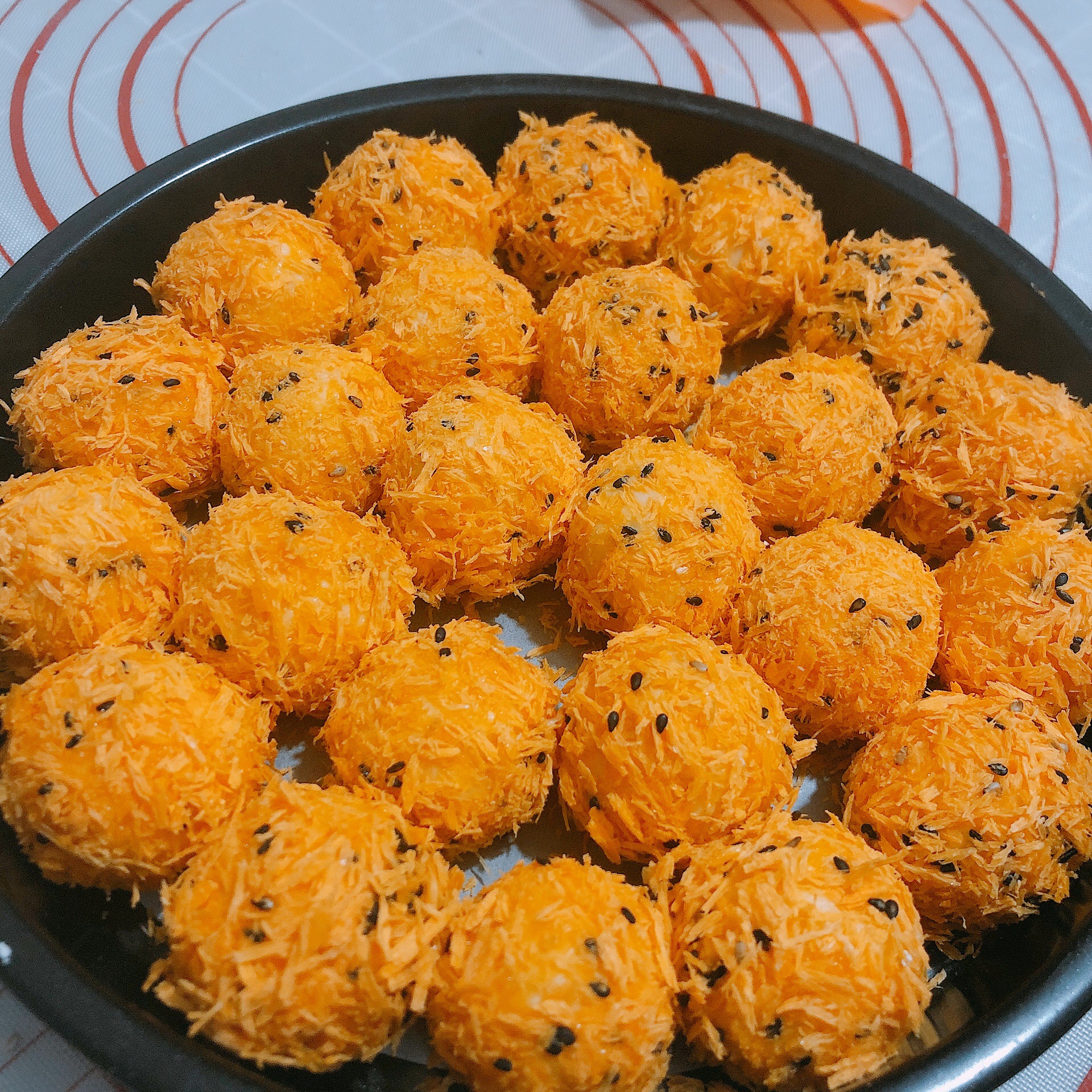 Bread bran and sweet potato balls