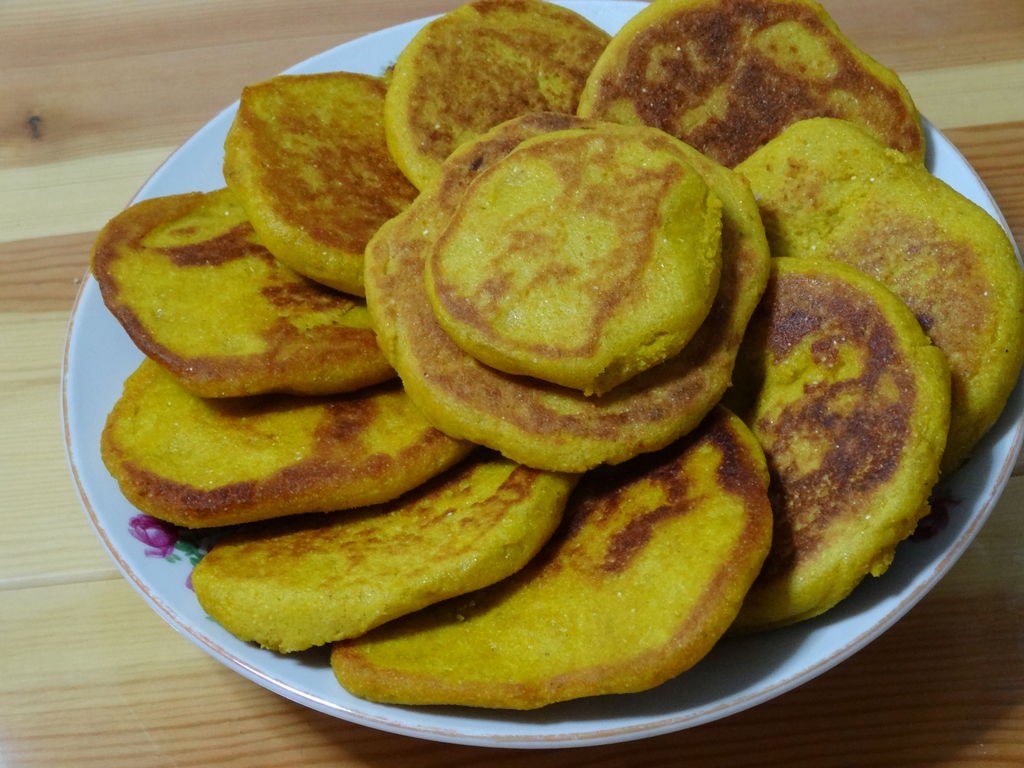 南瓜饼这种做法最好吃，不蒸不油炸，无糖无盐，表皮酥脆软糯香甜_哔哩哔哩_bilibili