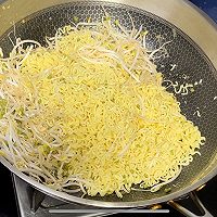 肉丝炒面的做法图解5