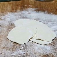 饺子好吃有诀窍,加2个土豆,试试这样做,皮薄馅香营养又解馋!的做法图解6