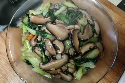 炒香菇油菜