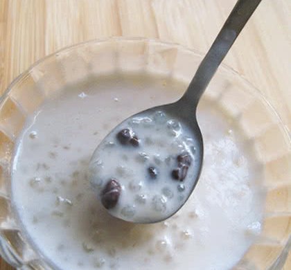 蜜豆椰汁西米露——炼乳浸润的美味