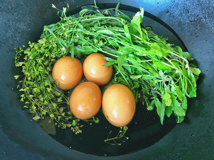 三月三荠菜花煮鸡蛋的做法