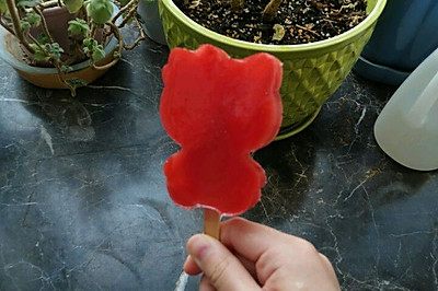 水晶草莓冰棍