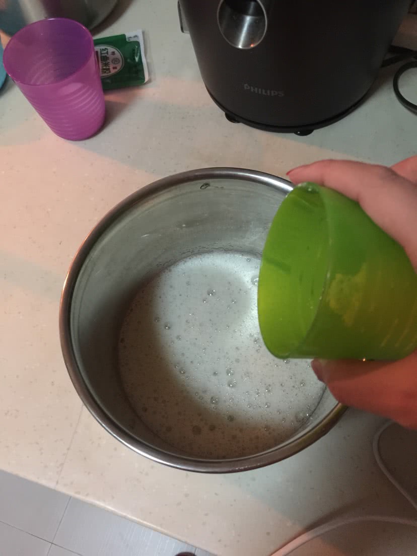 红丝绒奶油蛋糕/卷的做法图解2