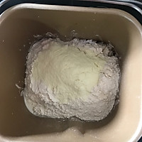 牛奶超棉软吐司（面包机做法）的做法图解1