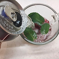 #我们约饭吧#杨梅冰饮的做法图解6