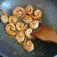 【Shrimp Scampi】蒜蓉鲜虾意面的做法图解7