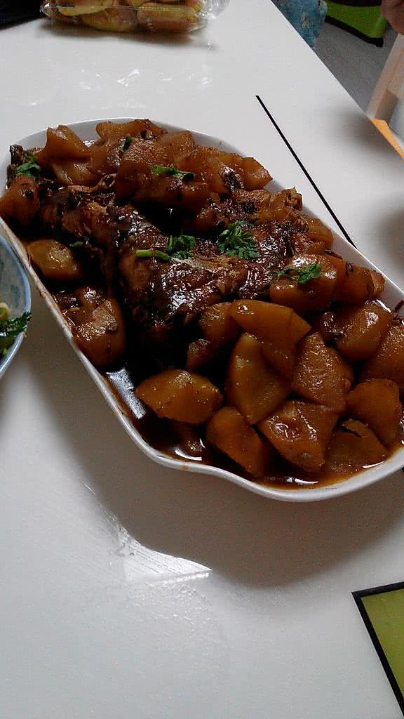 沙丁鱼炖土豆的做法