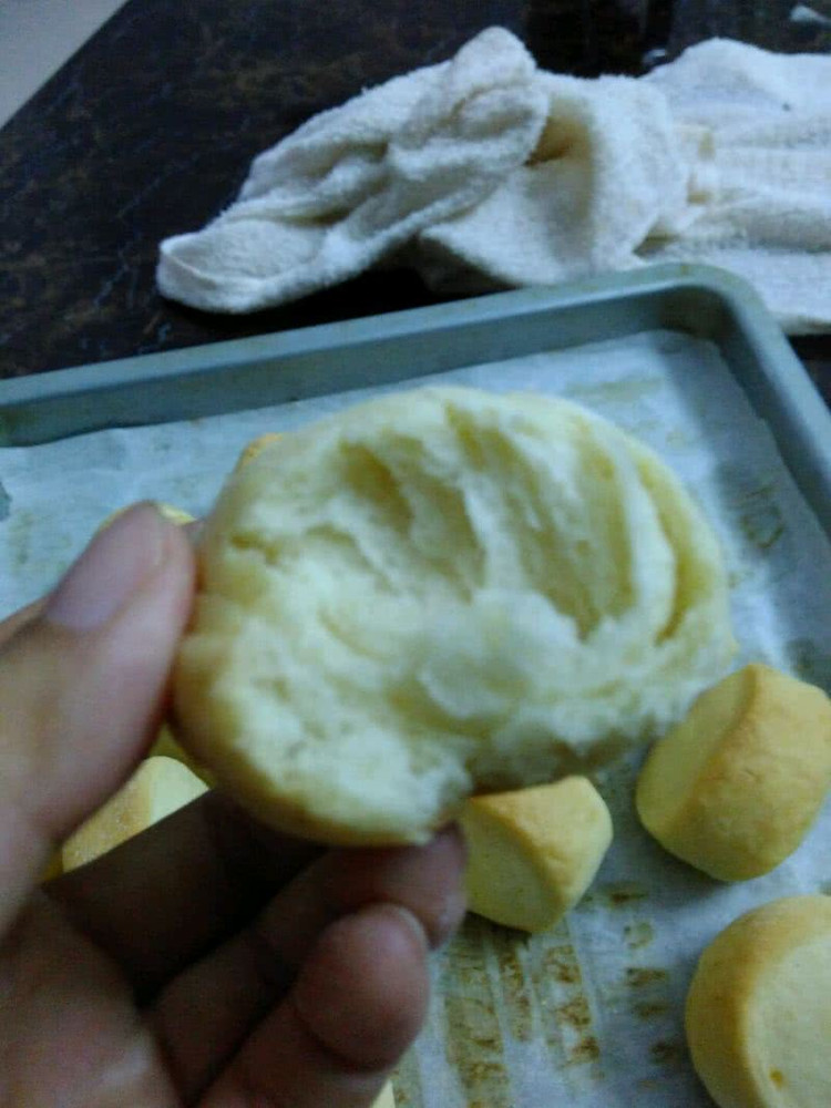 宝宝爱吃的奶酪小面包的做法
