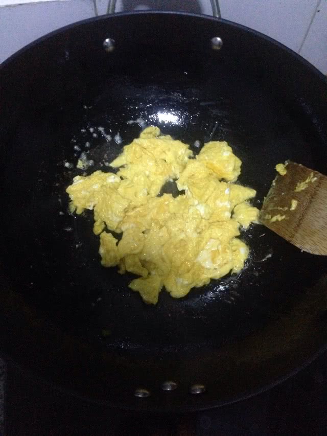 黄金咖喱炒饭的做法图解4