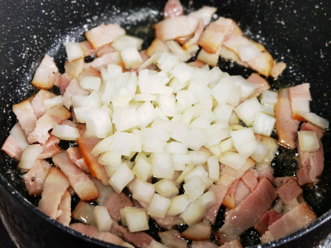 培根蘑菇土豆餐包怎么做_培根蘑菇土豆餐包的做法_吴敏营养师_豆果美食