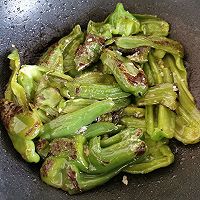 酒酿虎皮青椒，下饭神器的做法图解6