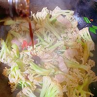 吃一次就会爱上有机菜花炒肉色香味俱全的做法图解8