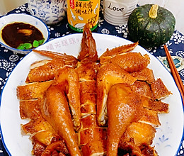 0⃣️难度宴客、年菜必备——沙姜豉油鸡（电饭煲版）的做法
