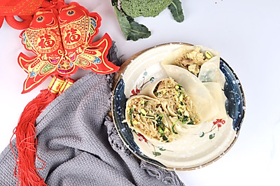 粉丝鸡蛋卷春饼