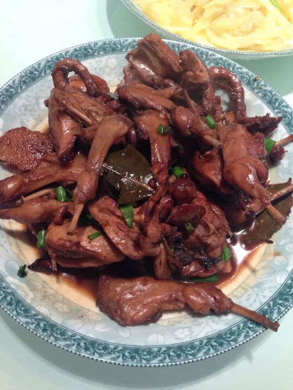 红烧鹌鹑