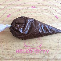 来自金龙鱼七夕节直播的灵感～做个小熊巧克力慕斯蛋糕：的做法图解11