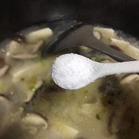 #轻食季怎么吃#豆腐香菇汤的做法图解5