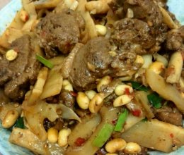 超下饭～酸笋黄豆焖鸭～的做法