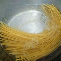 简单版意大利面，在家也能吃出西餐厅味道的做法图解1