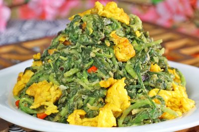面条菜炒鸡蛋