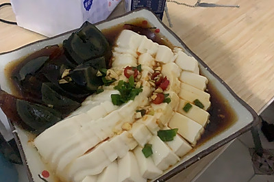 皮蛋豆腐